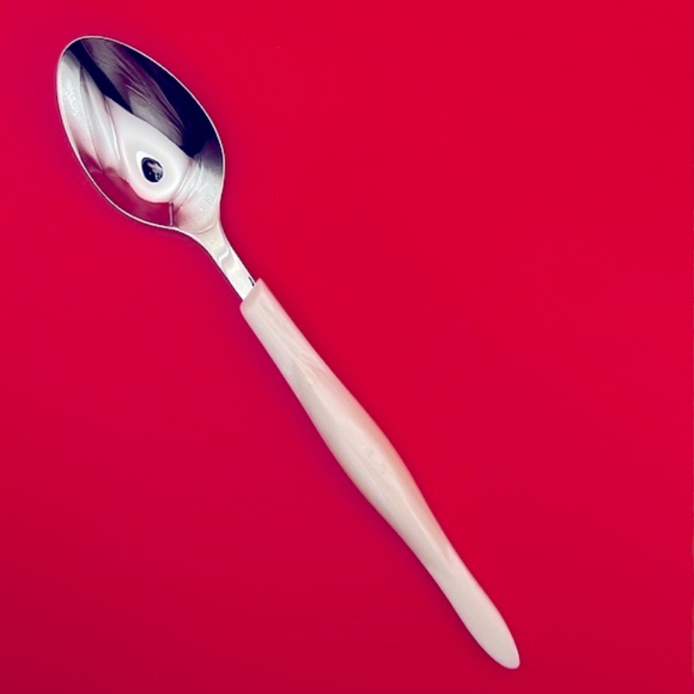 🆕 CUTCO TEASPOON PEARL WHITE HANDLE